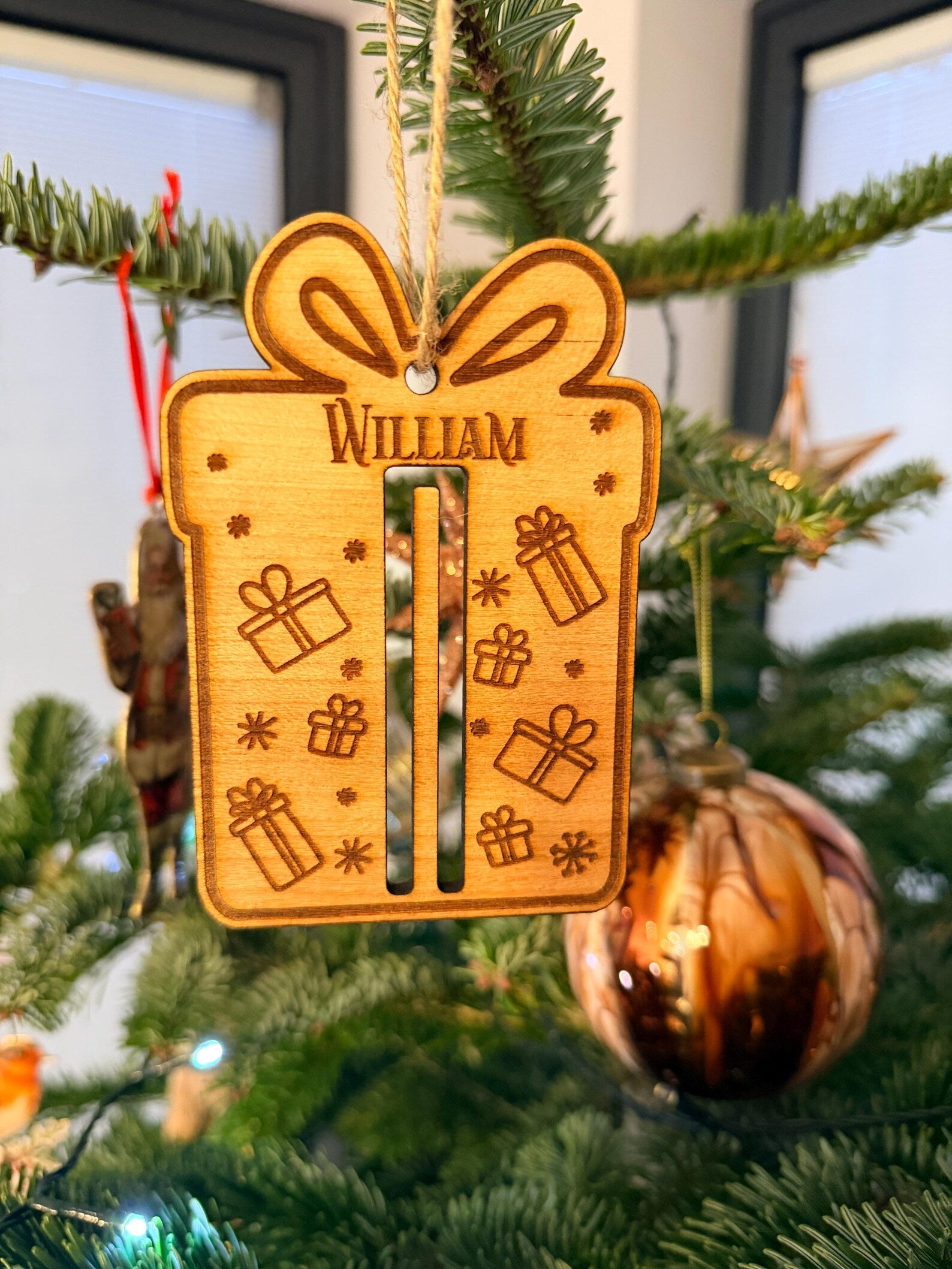 Personalised Christmas Present Shaped Money Holder Decoration | Custom Name Wooden Xmas Ornament | Cash Gift Christmas Keepsake