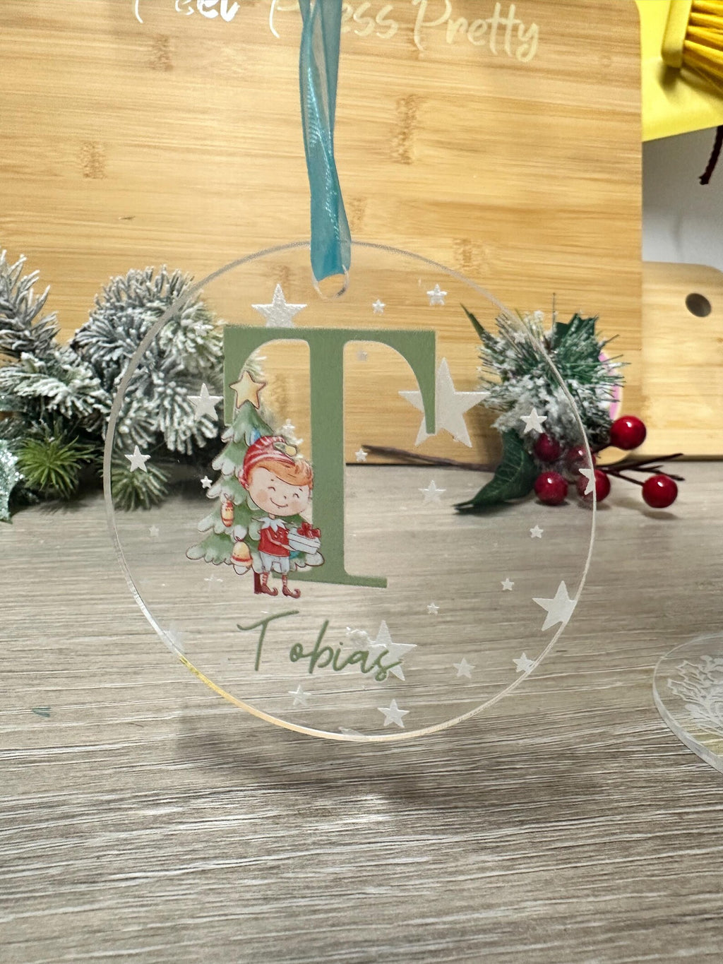 Personalised Acrylic Christmas Bauble – Engraved Stars & Cute Elf Design – Custom Name and Initial.