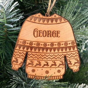 Wooden Christmas Jumper Hanging Ornament – Festive Xmas Tree Decoration – Cute Holiday Keepsake - Personalised